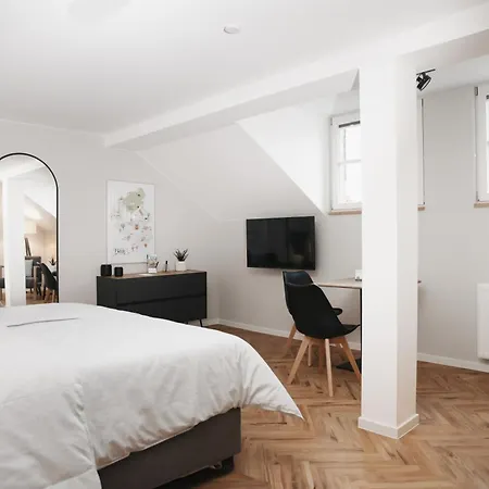 Dom I - Modern & Zentral Mit Kostenfreiem Parkplatz *