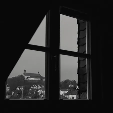 Dom I - Modern & Zentral Mit Kostenfreiem Parkplatz * Fulde