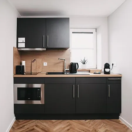 Dom I - Modern & Zentral Mit Kostenfreiem Parkplatz 풀다