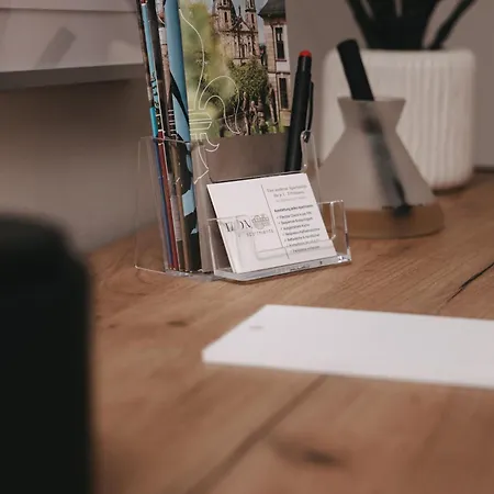 Dom I - Modern & Zentral Mit Kostenfreiem Parkplatz 아파트 *