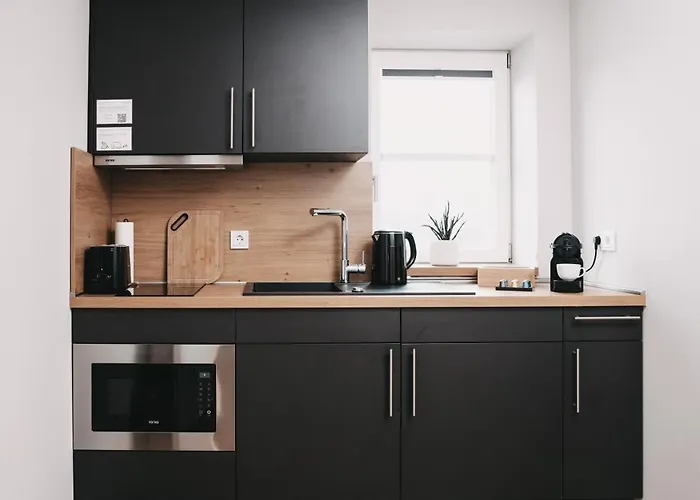 Dom I - Modern & Zentral Mit Kostenfreiem Parkplatz Fulde